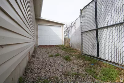 7598 S 2290 W, West Jordan, UT 84084 - Photo 4