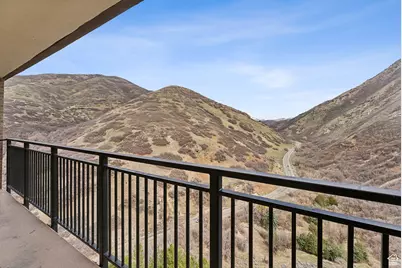 875 S Donner Way 1506 Way #1506, Salt Lake City, UT 84108 - Photo 32