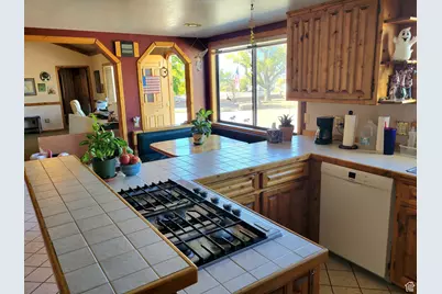 1436 Spanish Valley Dr, Moab, UT 84532 - Photo 8