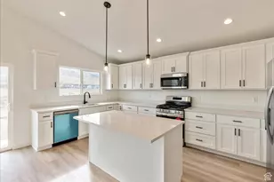 2329 E Woodbury Ln, Eagle Mountain, UT 84005 - Photo 10