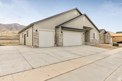 2329 E Woodbury Ln, Eagle Mountain, UT 84005 - Photo 2