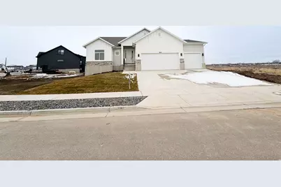 3639 S Macy Ln, West Haven, UT 84401 - Photo 2