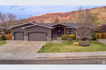 284 W McGill Blvd, Moab, UT 84532 - Photo 2