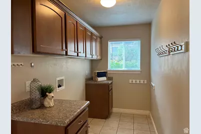 379 S 1370 E, Tooele, UT 84074 - Photo 22