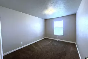 379 S 1370 E, Tooele, UT 84074 - Photo 20