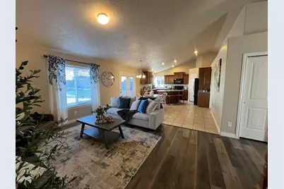 379 S 1370 E, Tooele, UT 84074 - Photo 2