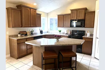 379 S 1370 E, Tooele, UT 84074 - Photo 6