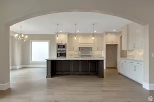 15724 S Rolling Bluff Dr, Draper, UT 84020 - Photo 4