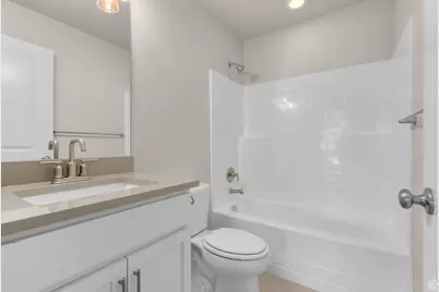 6624 W Prairie Fire Ln, Herriman, UT 84096 - Photo 12