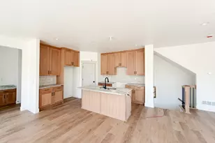 7007 W Hazel Oak Ct, Herriman, UT 84096 - Photo 2