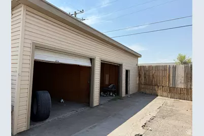 1366 S 400 W, Salt Lake City, UT 84115 - Photo 4