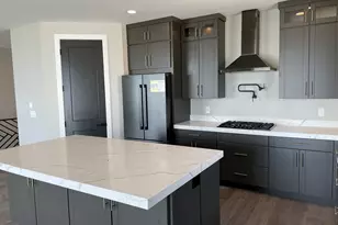 7622 Iron Cyn, West Jordan, UT 84081 - Photo 2