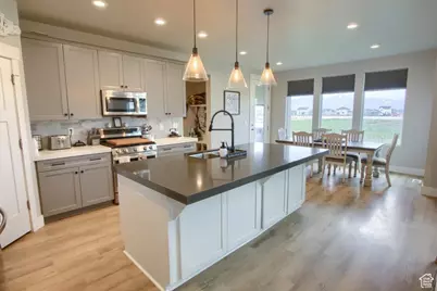 2112 S 4300 W, Taylor, UT 84401 - Photo 6