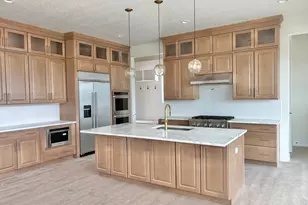 478 N Pinnacle Ln, Saratoga Springs, UT 84045 - Photo 2