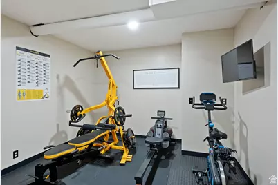 819 N Juniperpoint Dr, Salt Lake City, UT 84103 - Photo 26