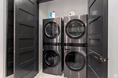 1449 S Devonshire Dr, Salt Lake City, UT 84108 - Photo 32