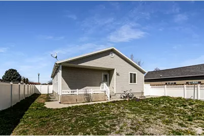 1050 N 100 W, Orem, UT 84057 - Photo 24