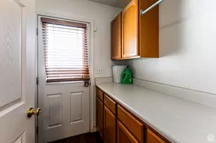 1050 N 100 W, Orem, UT 84057 - Photo 16