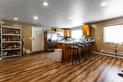 1050 N 100 W, Orem, UT 84057 - Photo 8