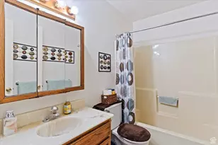 5321 S 3100 W, Roy, UT 84067 - Photo 16