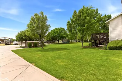 5321 S 3100 W, Roy, UT 84067 - Photo 8