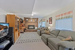 5321 S 3100 W, Roy, UT 84067 - Photo 10