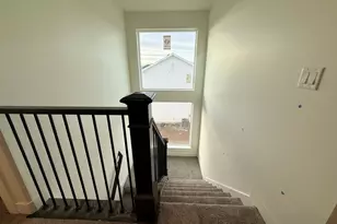 2405 W 3200 N, Farr West, UT 84404 - Photo 10