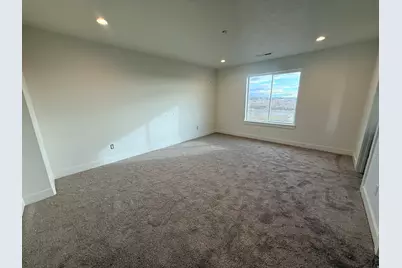2405 W 3200 N, Farr West, UT 84404 - Photo 6