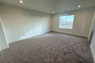 2405 W 3200 N, Farr West, UT 84404 - Photo 6