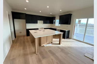 2405 W 3200 N, Farr West, UT 84404 - Photo 4