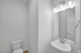 3278 S Egret Ct E, Saratoga Springs, UT 84045 - Photo 10