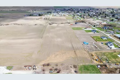 144 N 300 W #13, Newton, UT 84327 - Photo 6