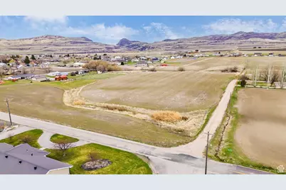 158 W 200 N #20, Newton, UT 84327 - Photo 4