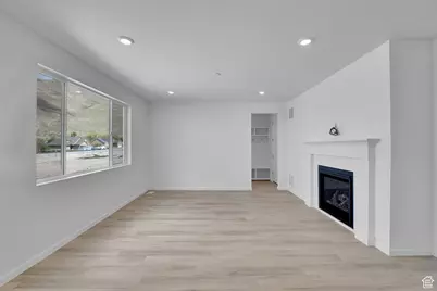1971 E Burger St #1239, Lake Point, UT 84074 - Photo 6