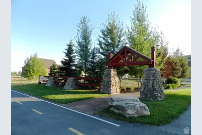 625 N Lochwood Vw #81, Garden City, UT 84028 - Photo 6