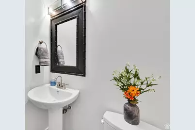 161 E 3725 N, North Ogden, UT 84414 - Photo 32