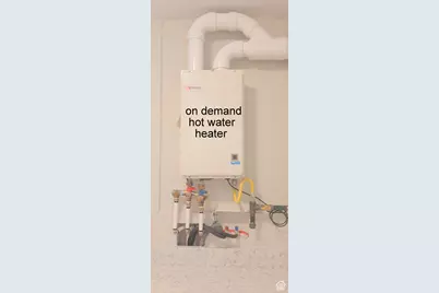 338 E 100 N, Moab, UT 84532 - Photo 38