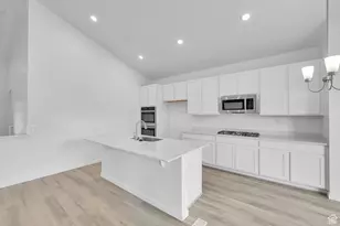 1992 E Burger St, Lake Point, UT 84074 - Photo 6