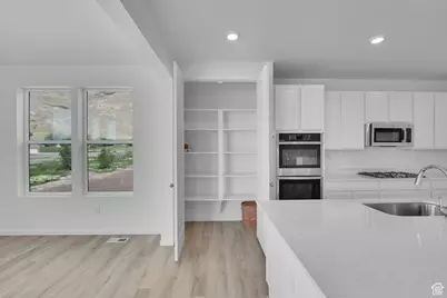 2003 E Burger St #1242, Lake Point, UT 84074 - Photo 8
