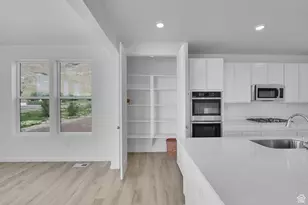 2003 E Burger St, Lake Point, UT 84074 - Photo 8
