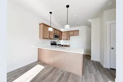 1011 W Mountain Way #316, Lehi, UT 84043 - Photo 4