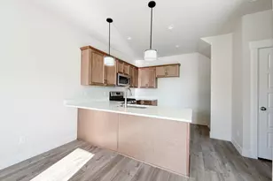 1011 W Mountain Way, Lehi, UT 84043 - Photo 4