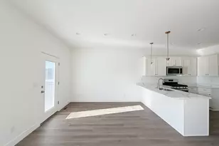 999 W Mountain Holw Wy, Lehi, UT 84043 - Photo 2