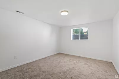 1501 W Bluemont Dr, Taylorsville, UT 84123 - Photo 32