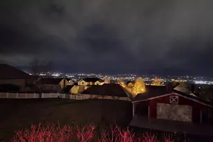 1075 Grandview Dr, Providence, UT 84332 - Photo 12