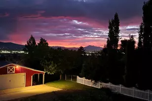 1075 Grandview Dr, Providence, UT 84332 - Photo 4