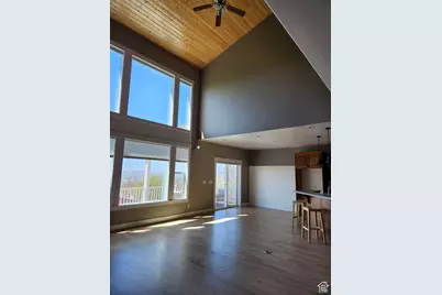 1075 Grandview Dr, Providence, UT 84332 - Photo 16