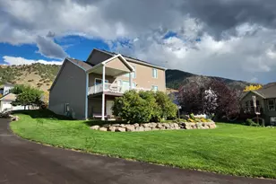 1075 Grandview Dr, Providence, UT 84332 - Photo 10