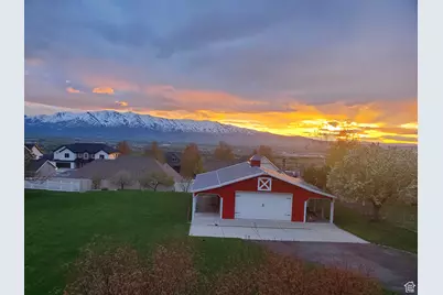 1075 Grandview Dr, Providence, UT 84332 - Photo 6