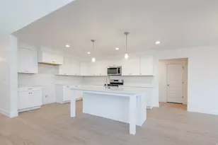 6492 W Roaring River Ln, Herriman, UT 84096 - Photo 4